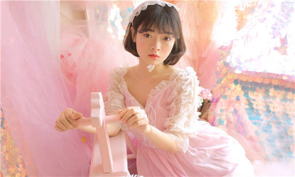 吉木乃供卵试管代怀生子多少钱？这一直是很多不孕不育家庭关注的话题。在中国，不孕不育的发生率越来越高，根据《中国不孕不育现状调研报告》显示，育龄夫妇的不孕不育率从20年前的3%增长至现在的12.5%-18.2%，患者人数高达6000万以上。在这样的背景下，许多家庭通过供卵试管来实现自己的生育梦想。那么，供卵试管代怀生子的费用到底是多少呢？